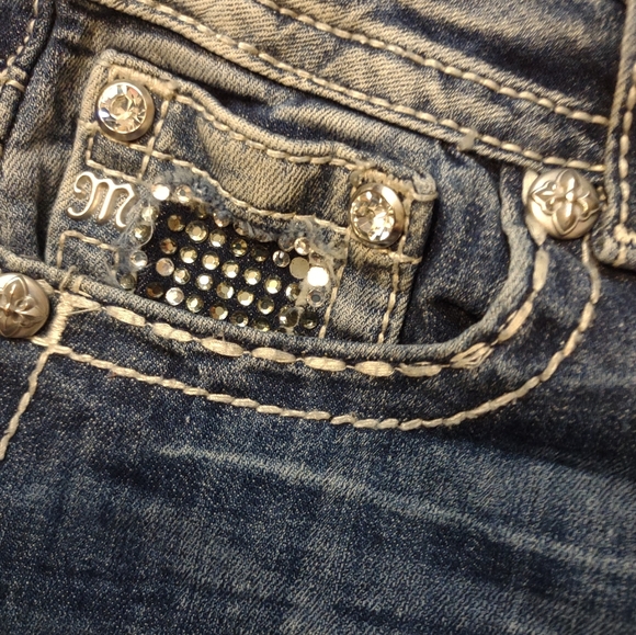 Miss Me Embellished Jeans.Size 29 - Picture 6 of 10